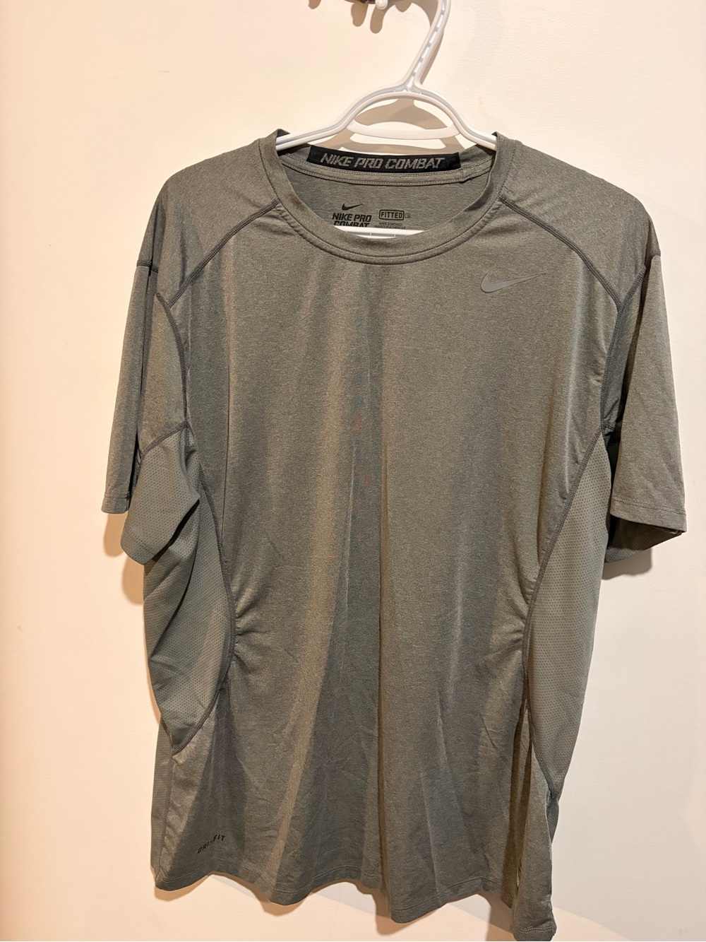 Nike Pro Combat Men’s Performance T-Shirt — gray